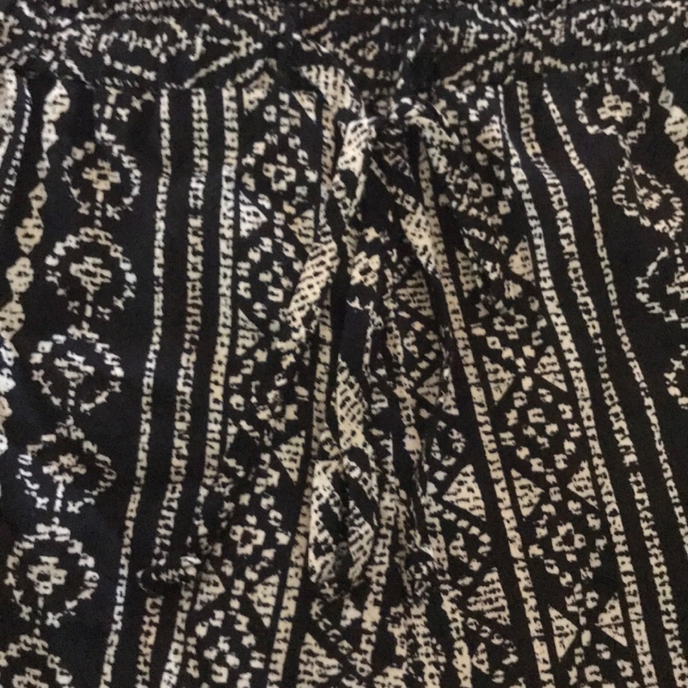 Patterned Shorts - Picture 3 of 3